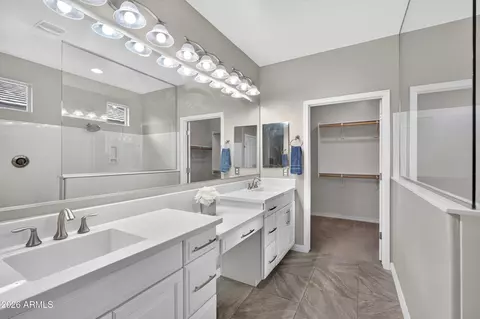 Bath - 22768 W Moonlight Path, Buckeye, AZ 85326 photo 2 of 5