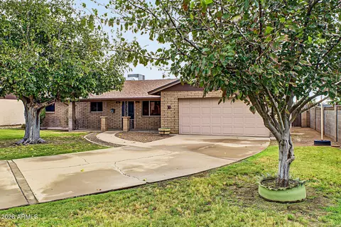 700 N Karen Dr, Chandler, AZ 85224