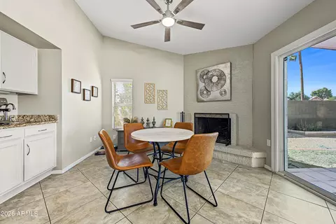 Dining - 3708 E Renee Dr, Phoenix, AZ 85050 photo 2 of 4
