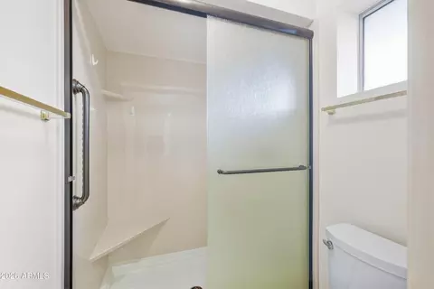 Bath - 7928 E Mendoza Ave, Mesa, AZ 85209 photo 2 of 3
