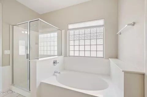 Bath - 11508 E Sonrisa Ave, Mesa, AZ 85212 photo 2 of 6