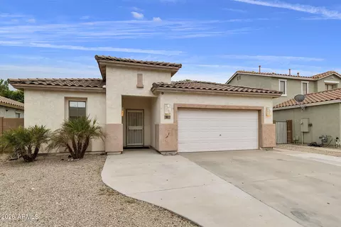 39013 N Luke Ln, San Tan Valley, AZ 85140