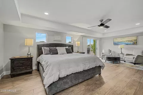 Bedroom - 3169 E Berridge Ln, Phoenix, AZ 85016 photo 2 of 7