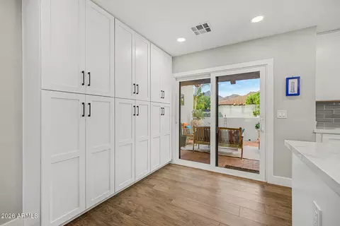 Entry Way - 3169 E Berridge Ln, Phoenix, AZ 85016 photo 4 of 4