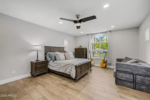 Bedroom - 3169 E Berridge Ln, Phoenix, AZ 85016 photo 4 of 7