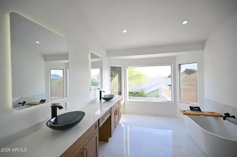 Bath - 1849 E Windmere Dr, Phoenix, AZ 85048 photo 13 of 13