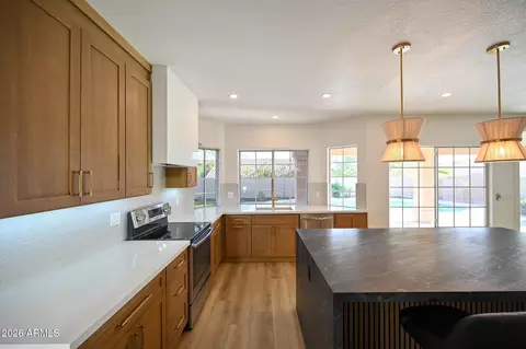 Kitchen - 1849 E Windmere Dr, Phoenix, AZ 85048 photo 5 of 7