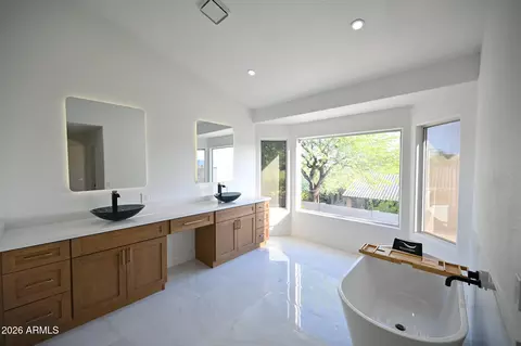 Bath - 1849 E Windmere Dr, Phoenix, AZ 85048 photo 6 of 13