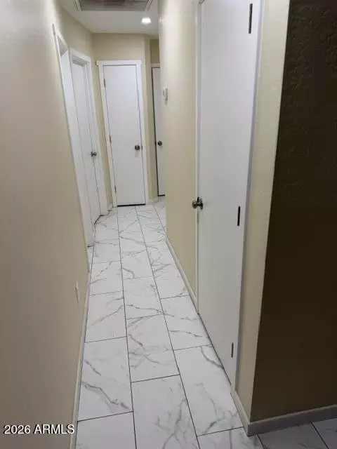 Entry Way - 2904 W Cactus Rd, Phoenix, AZ 85029 photo 2 of 2