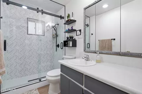 Bath - 5113 E Florian Ave, Mesa, AZ 85206 photo 1 of 3