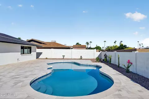 Exterior - 1127 E Watson Dr, Tempe, AZ 85283 photo 5 of 8