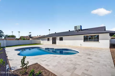 Exterior - 1127 E Watson Dr, Tempe, AZ 85283 photo 2 of 8