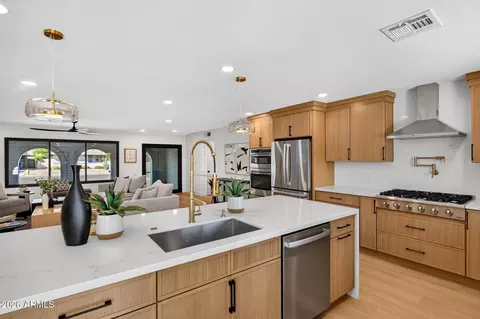 Kitchen - 1127 E Watson Dr, Tempe, AZ 85283 photo 5 of 9