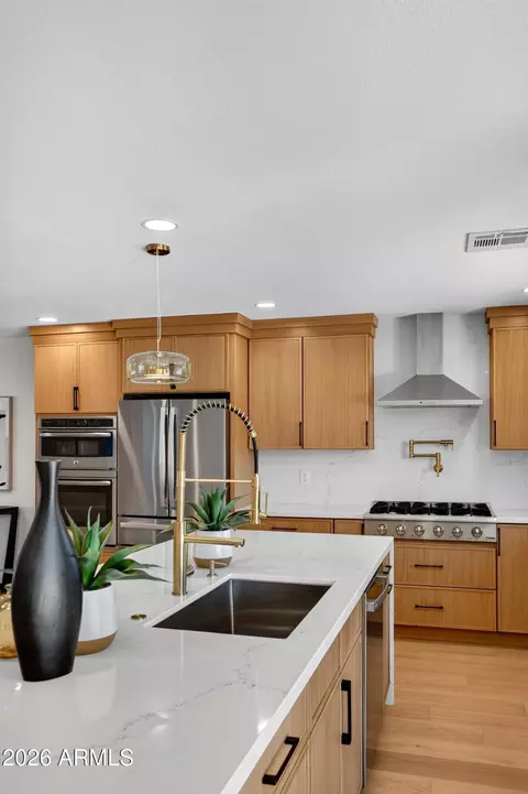 Kitchen - 1127 E Watson Dr, Tempe, AZ 85283 photo 8 of 9