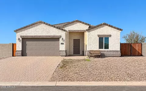8776 W Tinajas Dr, Arizona City, AZ 85123