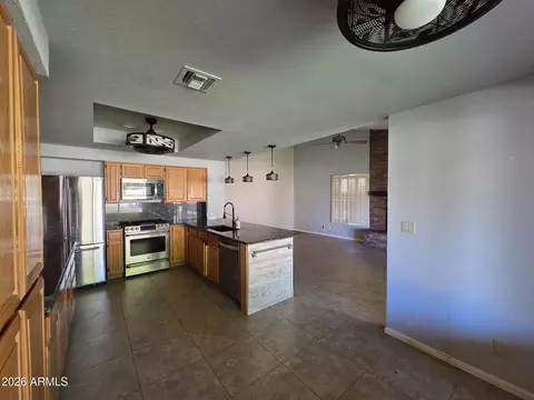 Kitchen - 728 E Kings Ave, Phoenix, AZ 85022 photo 1 of 1