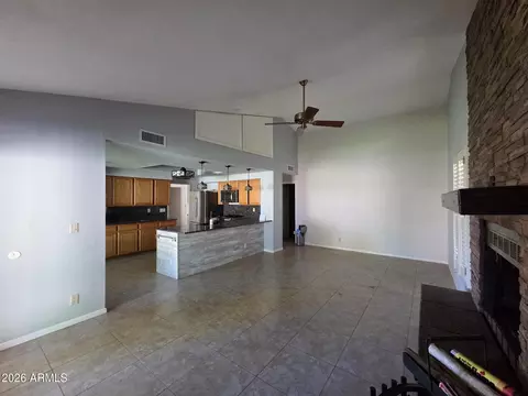Living - 728 E Kings Ave, Phoenix, AZ 85022 photo 7 of 9