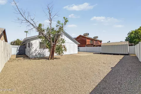 Exterior - 4211 E Vineyard Rd, Phoenix, AZ 85042 photo 7 of 7