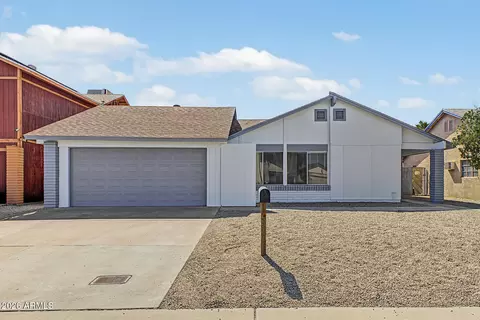 Exterior - 4211 E Vineyard Rd, Phoenix, AZ 85042 photo 2 of 7