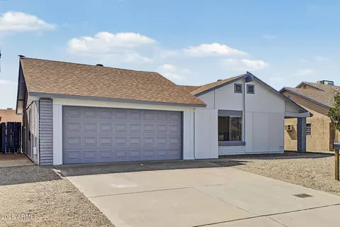Exterior - 4211 E Vineyard Rd, Phoenix, AZ 85042 photo 4 of 7