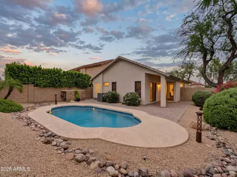Exterior - 4304 E Abraham Ln, Phoenix, AZ 85050 photo 6 of 8