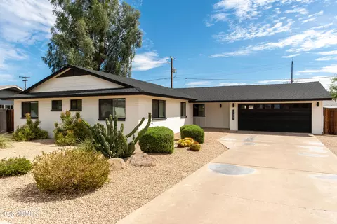 11221 N 31st Pl, Phoenix, AZ 85028