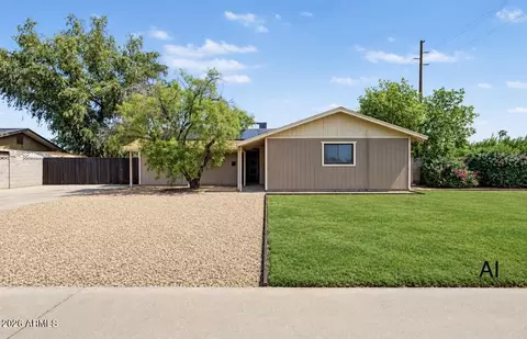 5501 N 62nd Dr, Glendale, AZ 85301
