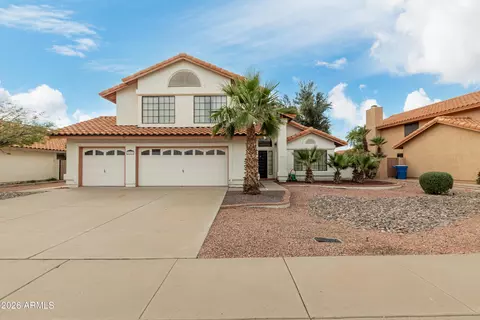 Exterior - 987 E Divot Dr, Tempe, AZ 85283 photo 3 of 10