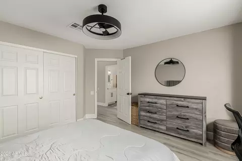 Bedroom - 987 E Divot Dr, Tempe, AZ 85283 photo 3 of 8