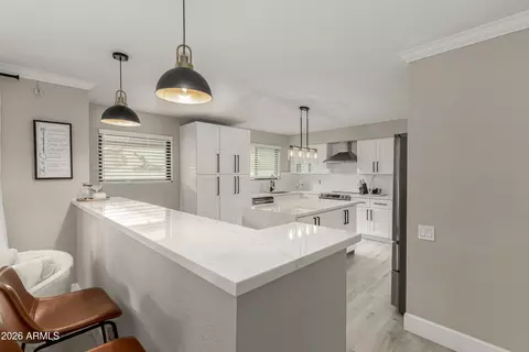 Kitchen - 987 E Divot Dr, Tempe, AZ 85283 photo 5 of 5