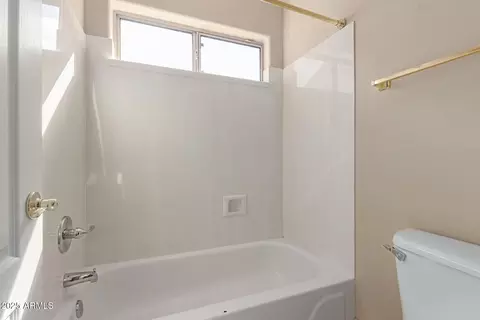 Bath - 1764 S Marble St, Gilbert, AZ 85295 photo 4 of 5
