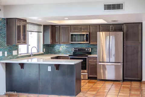 Kitchen - 2001 E Hillery Dr, Phoenix, AZ 85022 photo 1 of 4