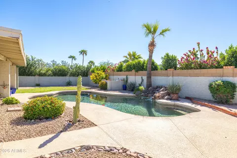 Exterior - 2001 E Hillery Dr, Phoenix, AZ 85022 photo 11 of 11