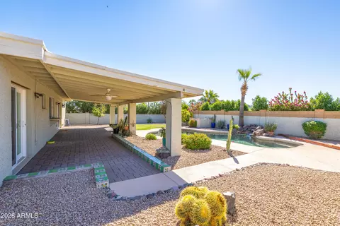 Exterior - 2001 E Hillery Dr, Phoenix, AZ 85022 photo 10 of 11