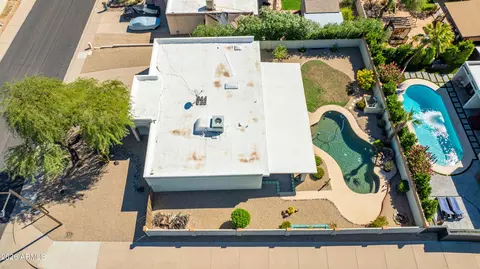 View/Area - 2001 E Hillery Dr, Phoenix, AZ 85022 photo 4 of 7