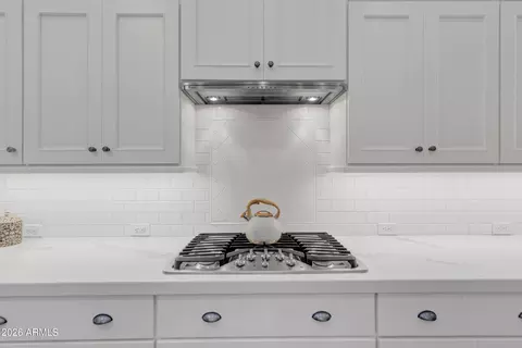 Kitchen - 2103 E Crescent Way, Gilbert, AZ 85298 photo 2 of 5