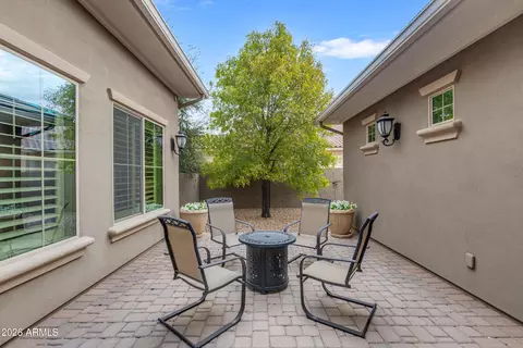 Exterior - 2103 E Crescent Way, Gilbert, AZ 85298 photo 4 of 9