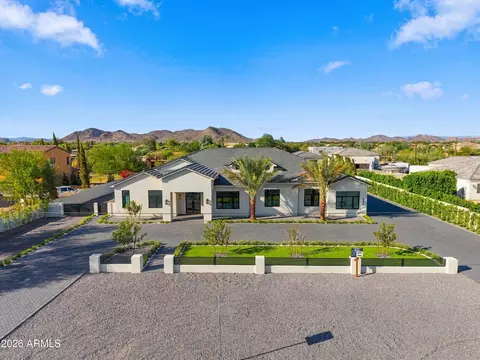 8318 W Williams Rd, Peoria, AZ 85383