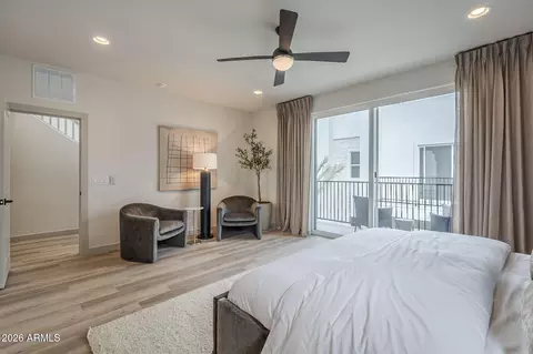 Bedroom - 128 W Willo Ct, Phoenix, AZ 85003 photo 6 of 6