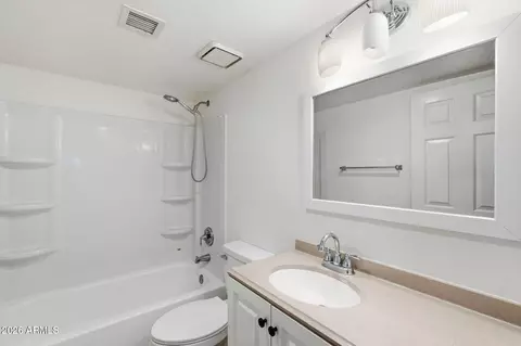 Bath - 3538 E South Fork Dr, Phoenix, AZ 85044 photo 2 of 2