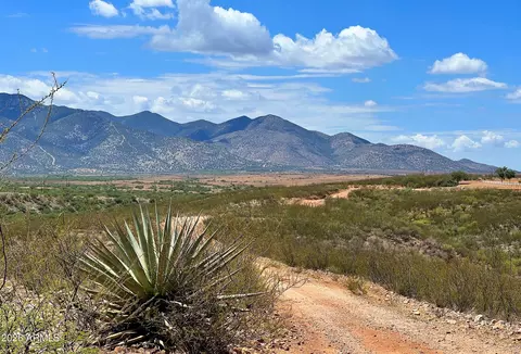 3 W Nn W Lonely Dove Pl #11, Huachuca City, AZ 85616