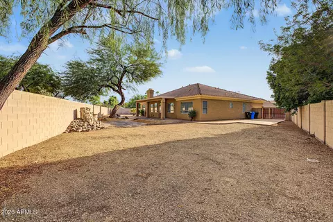 Exterior - 1571 E Stirrup Ct, Gilbert, AZ 85296 photo 4 of 12