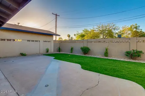 Exterior - 554 W 19th St, Tempe, AZ 85281 photo 10 of 10