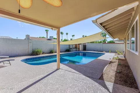 Exterior - 2427 E Del Rio Dr, Tempe, AZ 85282 photo 5 of 12