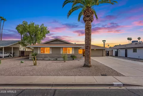 Exterior - 2427 E Del Rio Dr, Tempe, AZ 85282 photo 9 of 12