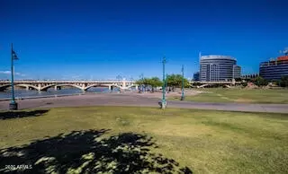 View/Area - 2427 E Del Rio Dr, Tempe, AZ 85282 photo 5 of 5