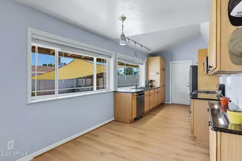 Kitchen - 2427 E Del Rio Dr, Tempe, AZ 85282 photo 1 of 8