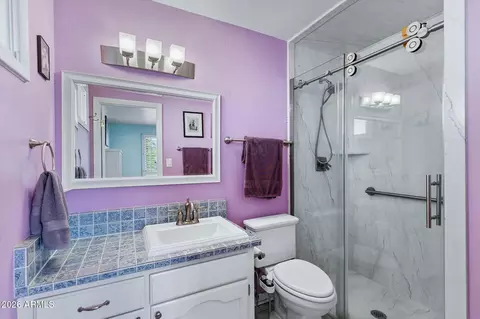 Bath - 2427 E Del Rio Dr, Tempe, AZ 85282 photo 2 of 2