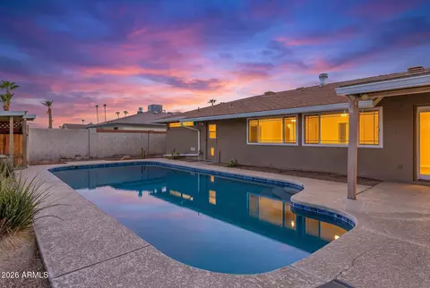 Exterior - 2427 E Del Rio Dr, Tempe, AZ 85282 photo 11 of 12