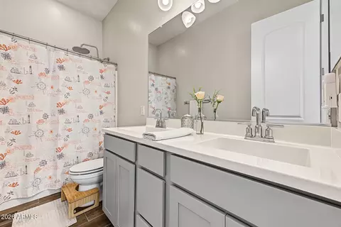 Bath - 4361 E Berkeley Rd, Phoenix, AZ 85008 photo 3 of 4